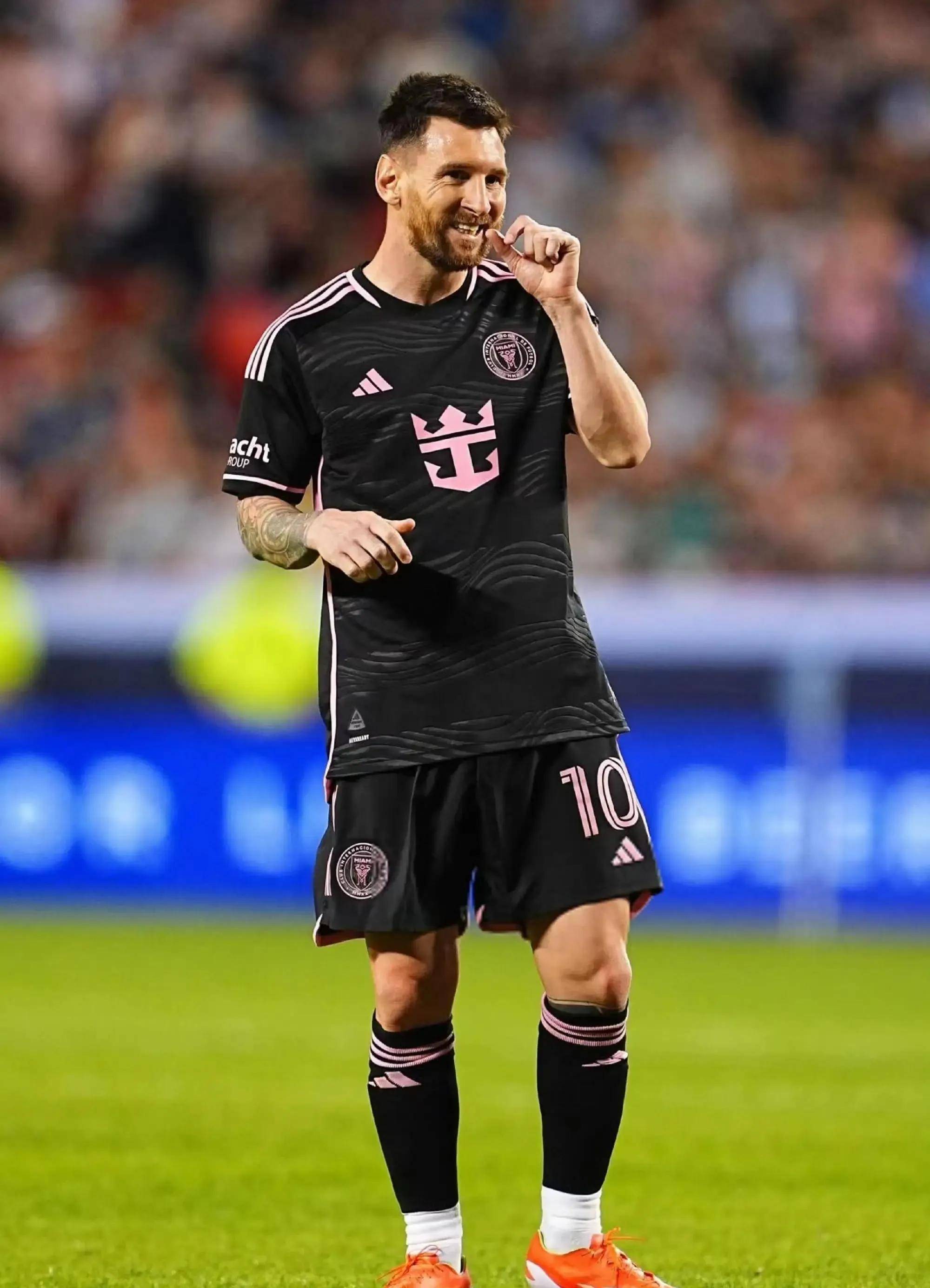 梅西造足坛神话，职业生涯进球数突破