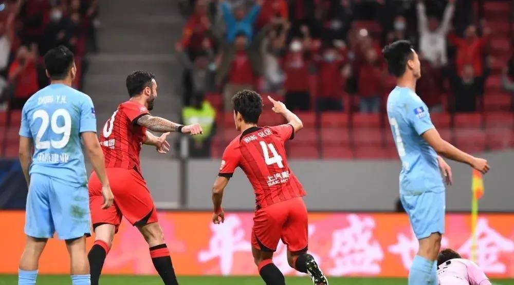 河南建业不敌上海申花,主场劣势尴尬 河南建业不敌上海申花,主场劣势尴尬