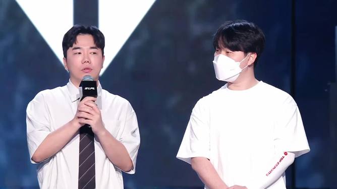 包含莱万多夫斯基遭遇十二连败,TES教练面临压力!的词条 包含莱万多夫斯基遭遇十二连败,TES教练面临压力!的词条